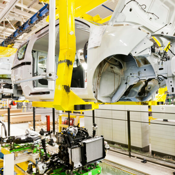 Wheels & castors for garages and vehicle manufacturing factories